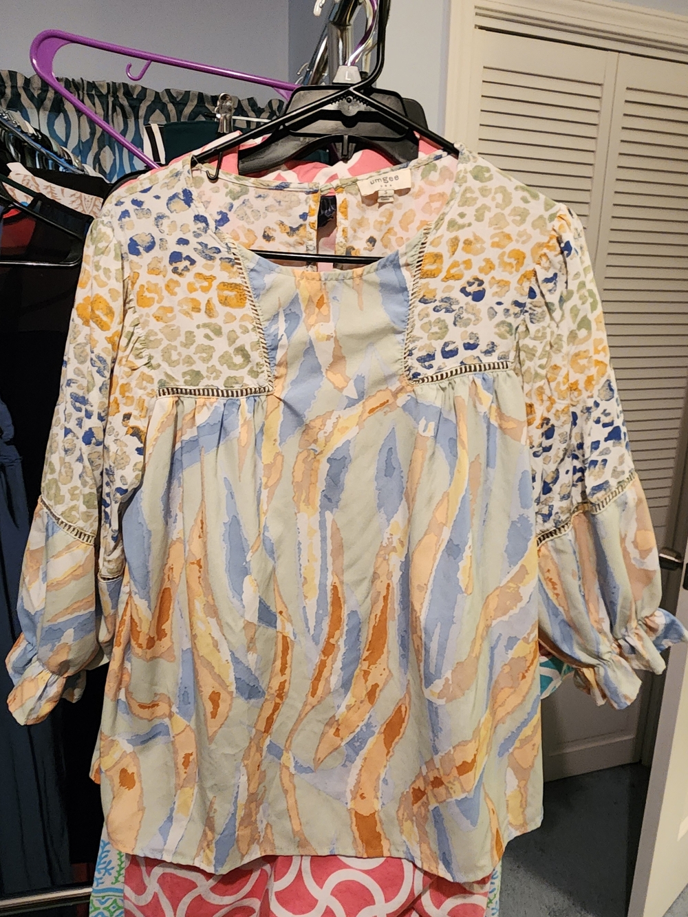 Umgee Multicolor Watercolor Print Peasant Blouse